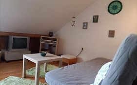 Apartman Lara